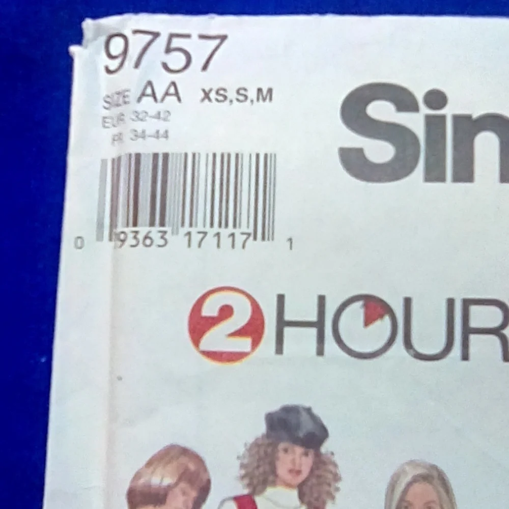 Simplicity 2Hr Jumper Size XS-S-M
